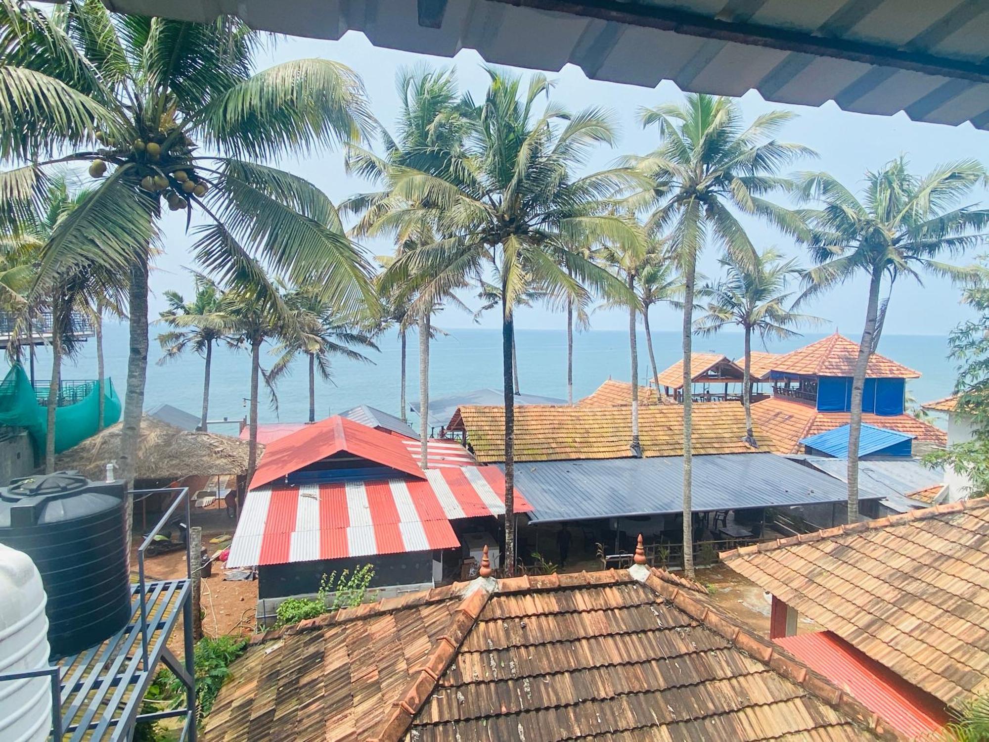 Paradise Inn Beach Resort Varkala Exterior photo