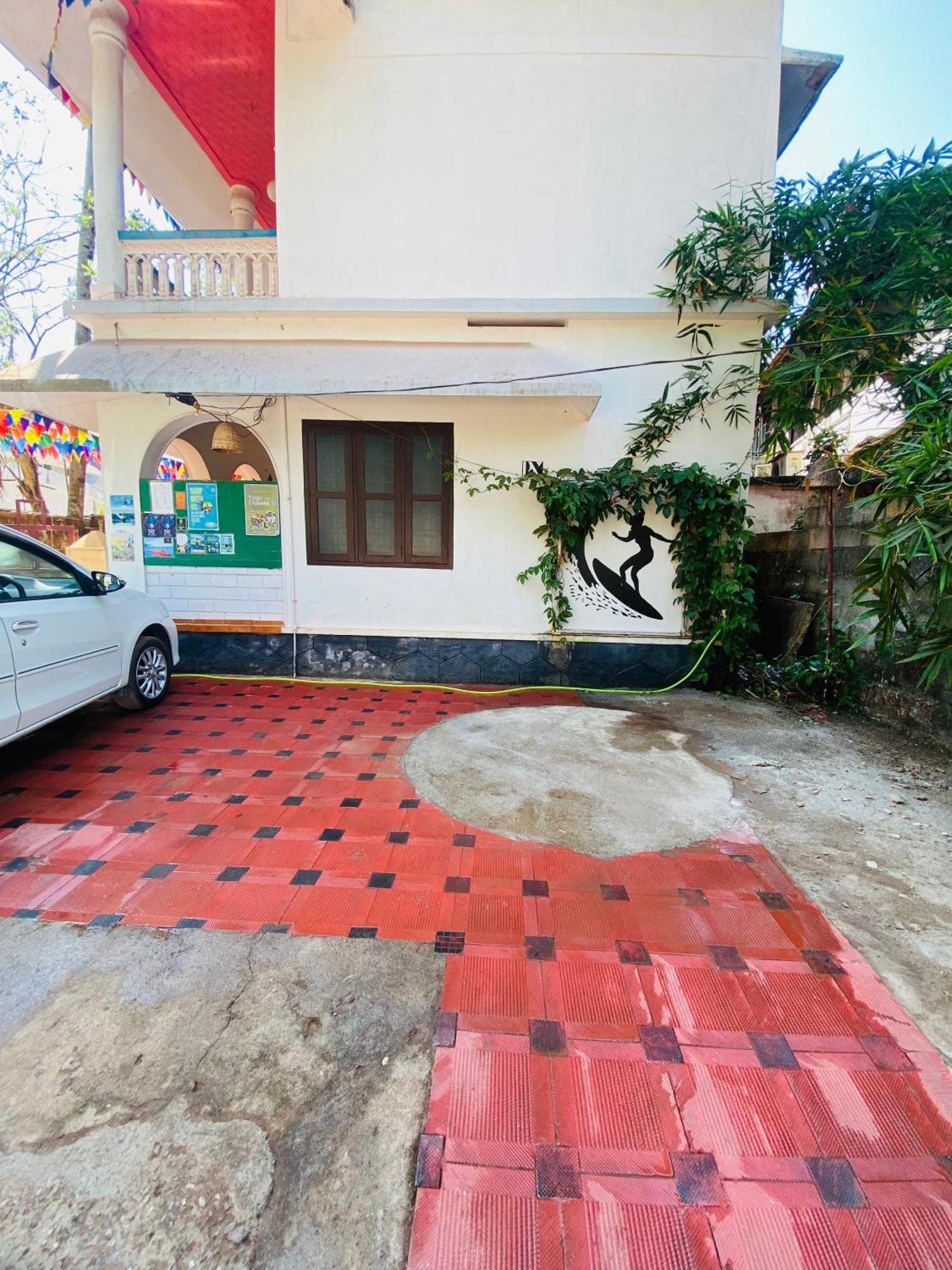 Paradise Inn Beach Resort Varkala Exterior photo
